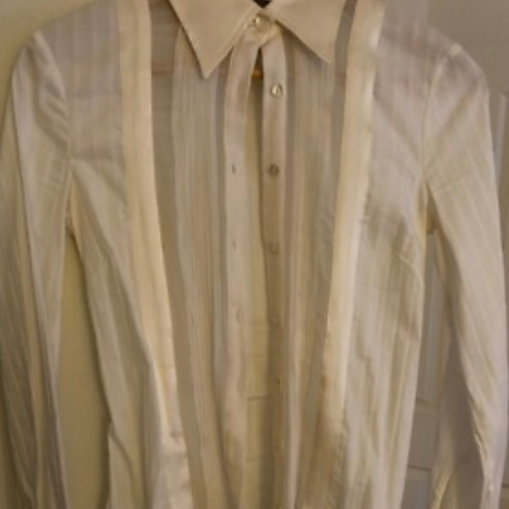Dolce&Gabbana D&G White Sheer Fitted Blouse. Size 38.